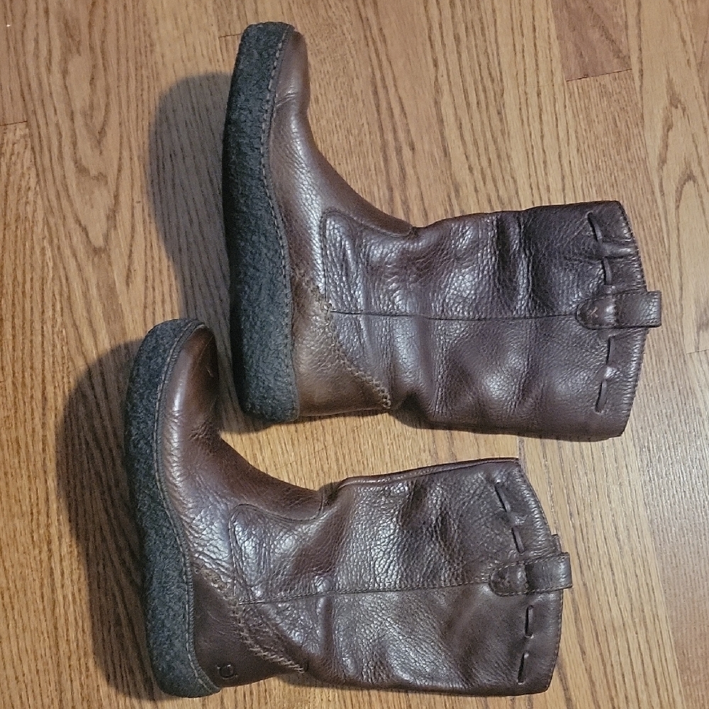 Born Women's Brown Leather Boots